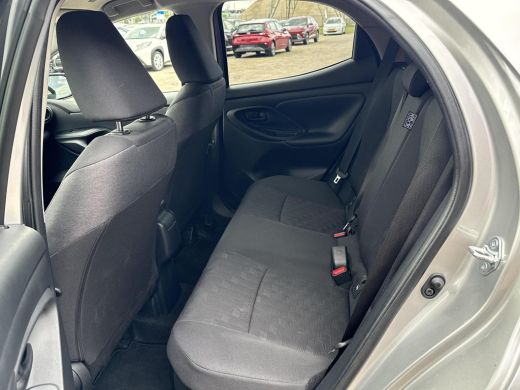 Toyota Yaris 1.5 Hybrid 115 First Edition **KEYLESS/ ADAPTIEVE CRUISE CONTROL/ AUTOMATISCHE DIMLICHTEN/ 36 MAA... ActivLease financial lease