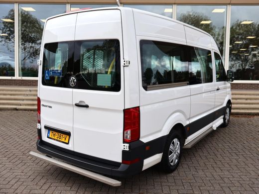 Volkswagen Crafter 2.0 TDI ROLSTOEL AUTO 9-PERS. + 4 ROLSTOELEN *EXCL. BTW* - EURO 6 - LIFT ActivLease financial lease