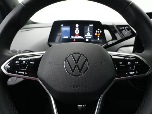 Volkswagen ID.4 Pure 52 kWh Navigatie Pdc Stoelverwarming Acc 260 ActivLease financial lease