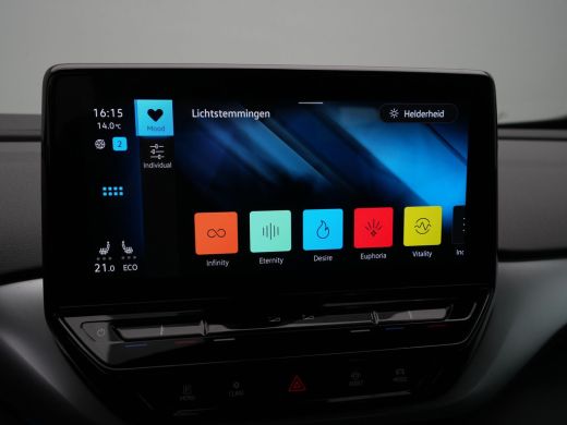 Volkswagen ID.4 Pure 52 kWh Navigatie Pdc Stoelverwarming Acc 260 ActivLease financial lease