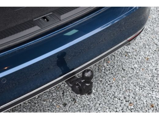 Volkswagen Passat Variant GTE 218PK DSG HYBRID BUSINESS IQ-LIGHT/CAMERA/TREKHAAK ActivLease financial lease