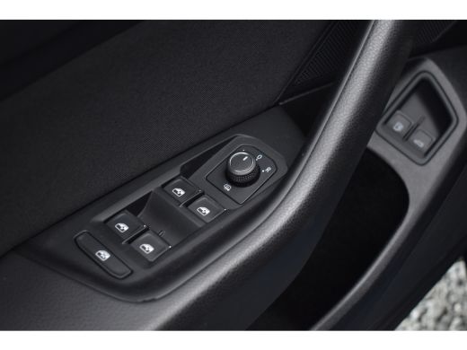 Volkswagen Passat Variant GTE 218PK DSG HYBRID BUSINESS IQ-LIGHT/CAMERA/TREKHAAK ActivLease financial lease