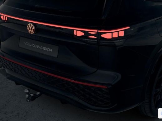 Volkswagen Tayron 1.5 eHybrid 272 Pk Automaat R-Line Edition | Black Style | Panoramadak | Trekhaak | 20 Inch | Ful... ActivLease financial lease