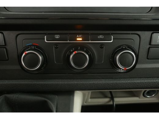 Volkswagen Transporter 2.0 TDI L2H1 | 140PK | DC |  Airco | Cruise | Carplay | Navigatie ActivLease financial lease