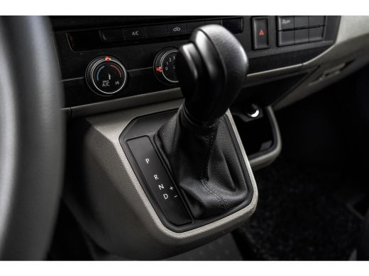 Volkswagen Transporter TDI | L2H1 | Automaat | CarPlay | Navigatie | Cruise | Airco | PDC | Euro 6 ActivLease financial lease