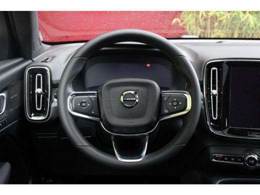 Volvo  EC40 185 kW Single Motor Extended Range RWD Plus Dark | Panoramadak | Harman/Kardon | Pilot Assist | 2... ActivLease financial lease