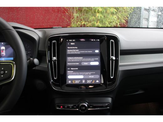 Volvo  EC40 185 kW Single Motor Extended Range RWD Plus Dark | Panoramadak | Harman/Kardon | Pilot Assist | 2... ActivLease financial lease