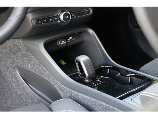 Volvo  EC40 185 kW Single Motor Extended Range RWD Plus Dark | Panoramadak | Harman/Kardon | Pilot Assist | 2... ActivLease financial lease