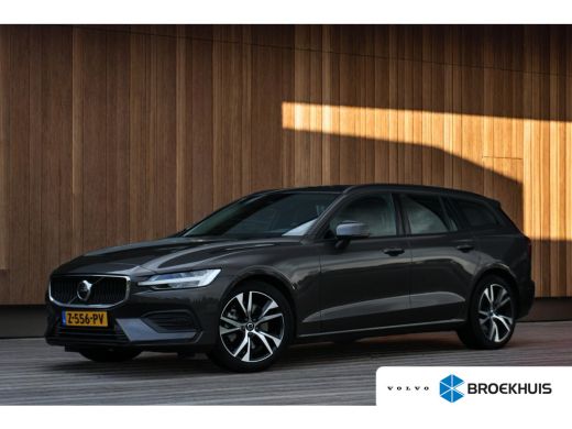 Volvo  V60 B3 Essential Edition | Adaptive Cruise | BLIS | Trekhaak | Stoelverwarming | Google | 18"