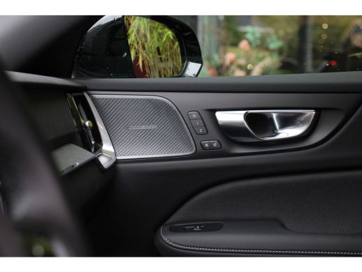 Volvo  V60 T6 AWD Plug-in Hybrid Plus Dark | Panoramadak | Memory | Harman/Kardon | 360 Camera | Head-up dis... ActivLease financial lease
