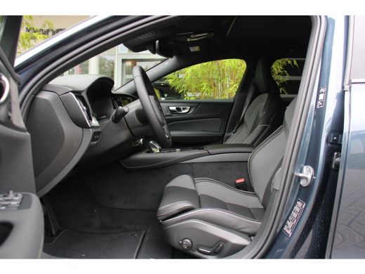 Volvo  V60 T6 AWD Plug-in Hybrid Plus Dark | Panoramadak | Memory | Harman/Kardon | 360 Camera | Head-up dis... ActivLease financial lease