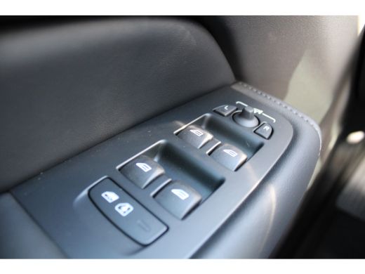 Volvo  XC60 2.0 T6 Plug-in hybrid AWD Ultra Dark ActivLease financial lease