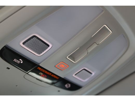 Volvo  XC60 2.0 T6 Plug-in hybrid AWD Ultra Dark ActivLease financial lease