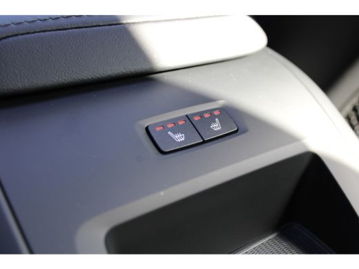 Volvo  XC60 2.0 T6 Plug-in hybrid AWD Ultra Dark ActivLease financial lease