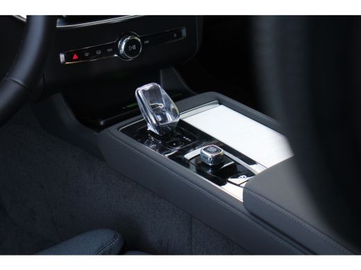 Volvo  XC90 2.0 T8 Plug-in hybrid AWD Ultra Black Edition | Luchtvering | Bowers&Wilkins | Panoramadak | 360 ... ActivLease financial lease