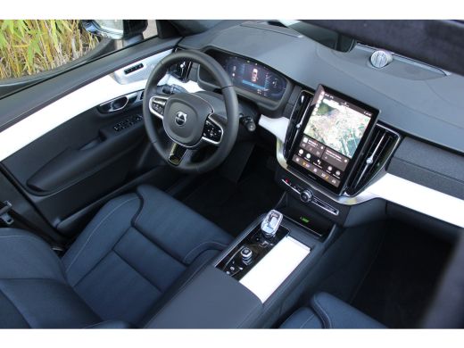 Volvo  XC90 2.0 T8 Plug-in hybrid AWD Ultra Black Edition | Luchtvering | Bowers&Wilkins | Panoramadak | 360 ... ActivLease financial lease