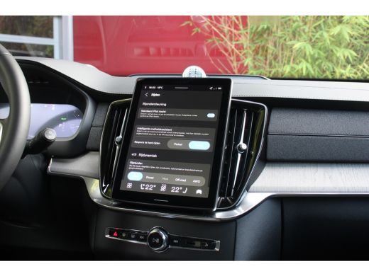 Volvo  XC90 2.0 T8 Plug-in hybrid AWD Ultra Bright | Luchtvering | Trekhaak | Bowers&Wilkins | Massage | Pano... ActivLease financial lease