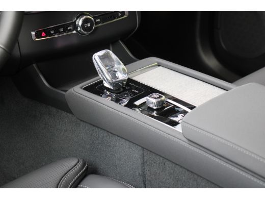 Volvo  XC90 2.0 T8 Plug-in hybrid AWD Ultra Bright | Luchtvering | Trekhaak | Bowers&Wilkins | Massage | Pano... ActivLease financial lease