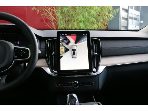 Volvo  XC90 T8 AWD Plug-in Hybrid Ultra Bright | Trekhaak | 360 Camera | Luchtvering | Harman/Kardon | Head-up ActivLease financial lease