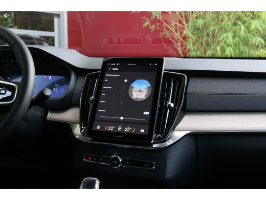 Volvo  XC90 T8 AWD Plug-in Hybrid Ultra Bright | Trekhaak | 360 Camera | Luchtvering | Harman/Kardon | Head-up ActivLease financial lease