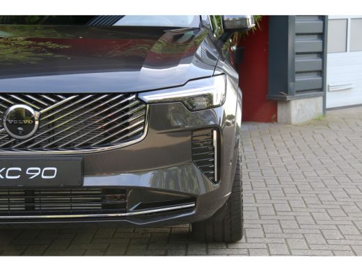 Volvo  XC90 T8 AWD Plug-in Hybrid Ultra Bright | Trekhaak | 360 Camera | Luchtvering | Harman/Kardon | Head-up ActivLease financial lease
