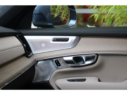 Volvo  XC90 Ultra Bright Recharge Plug-In Hybrid AWD | Full Option! | Luchtvering | Bowers&Wilkins | Panorama... ActivLease financial lease