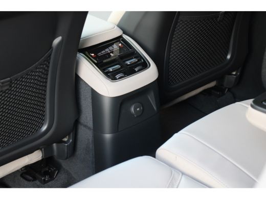 Volvo  XC90 Ultra Bright Recharge Plug-In Hybrid AWD | Full Option! | Luchtvering | Bowers&Wilkins | Panorama... ActivLease financial lease
