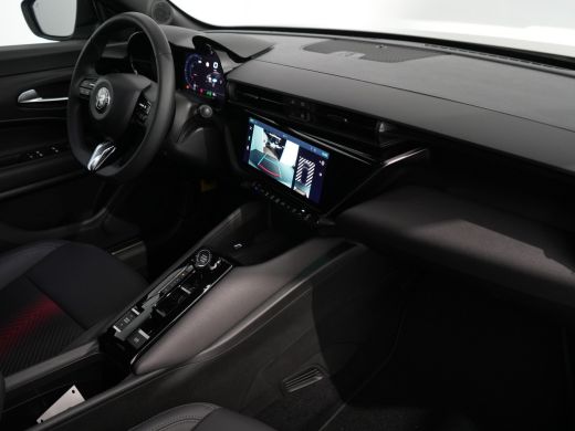 Alfa Romeo Junior Ibrida Speciale Automaat ActivLease financial lease