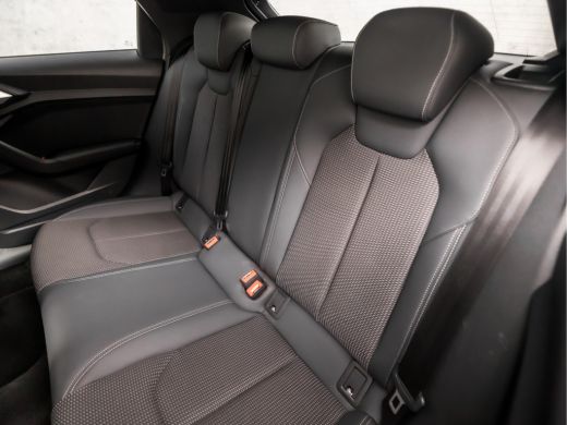 Audi A1 Sportback Sportback 30 TFSI S-Line Edition One Automaat (2X S-LINE, APPLE CARPLAY, CLIMATE, CAMERA, LEDER, ... ActivLease financial lease