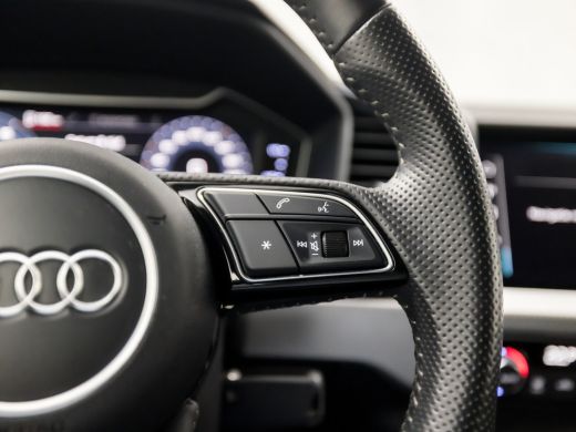 Audi A1 Sportback Sportback 30 TFSI S-Line Edition One Automaat (2X S-LINE, APPLE CARPLAY, CLIMATE, CAMERA, LEDER, ... ActivLease financial lease