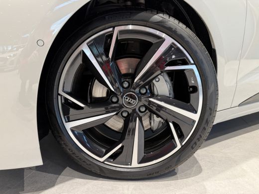 Audi A6 Avant e-tron Avant e-tron Advanced edition performance 100 kWh | Tech Plus | Sportstoelen | 367 pk ActivLease financial lease