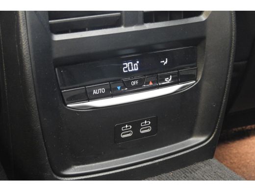 BMW 3 Serie Touring 330i M Sport Automaat / Panoramadak / Sportstoelen / Achteruitrijcamera / Adaptieve LED /... ActivLease financial lease