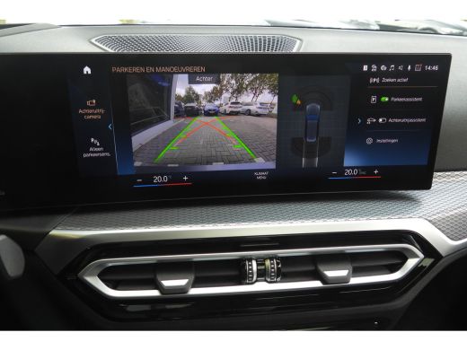 BMW 3 Serie Touring 330i M Sport Automaat / Panoramadak / Sportstoelen / Achteruitrijcamera / Adaptieve LED /... ActivLease financial lease