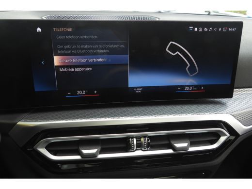 BMW 3 Serie Touring 330i M Sport Automaat / Panoramadak / Sportstoelen / Achteruitrijcamera / Adaptieve LED /... ActivLease financial lease