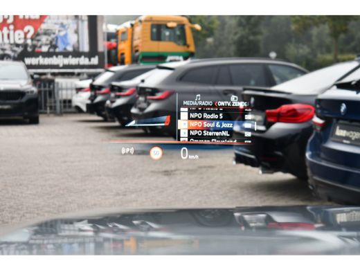 BMW 5 Serie Touring 520i M-Sport Pano Trekh ACC 360 B&W HUD 21inch Stoelventilatie ActivLease financial lease