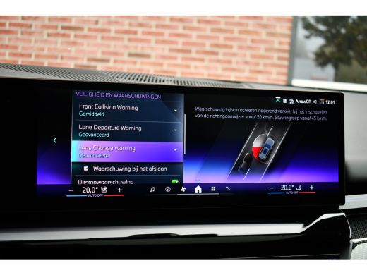 BMW 5 Serie Touring 520i M-Sport Pano Trekh ACC 360 B&W HUD 21inch Stoelventilatie ActivLease financial lease