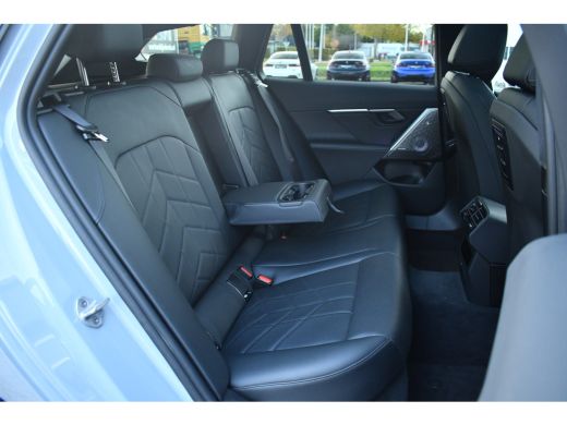 BMW 5 Serie Touring 520i M-Sport Pano Trekh ACC 360 B&W HUD 21inch Stoelventilatie ActivLease financial lease