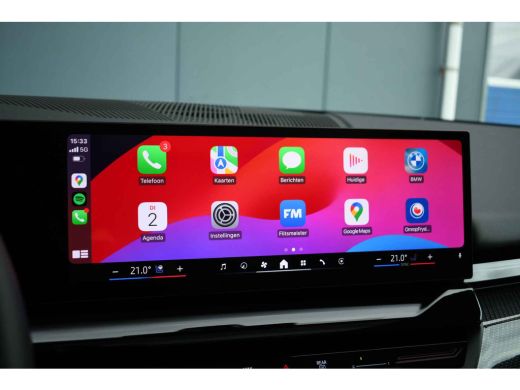 BMW 5 Serie Touring 520i M-Sport Pano Trekh ACC 360 B&W HUD 21inch Stoelventilatie ActivLease financial lease