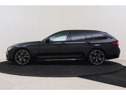 BMW 5 Serie Touring 540i xDrive High Executive M Sport Automaat / Trekhaak / Sportstoelen / Achteruitrijcamer... ActivLease financial lease