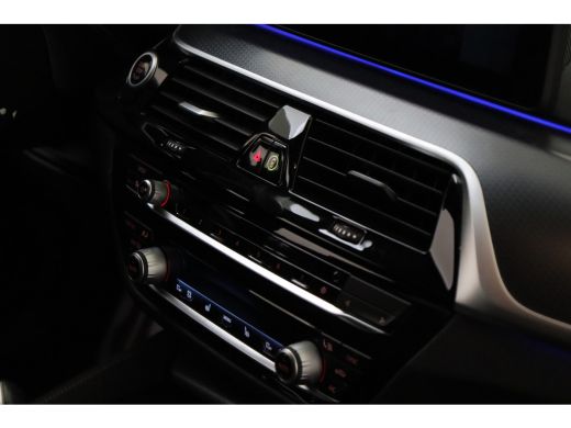 BMW 5 Serie Touring 540i xDrive High Executive M Sport Automaat / Trekhaak / Sportstoelen / Achteruitrijcamer... ActivLease financial lease