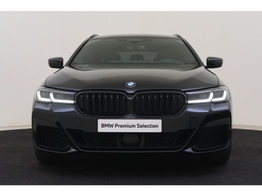 BMW 5 Serie Touring 540i xDrive High Executive M Sport Automaat / Trekhaak / Sportstoelen / Achteruitrijcamer... ActivLease financial lease