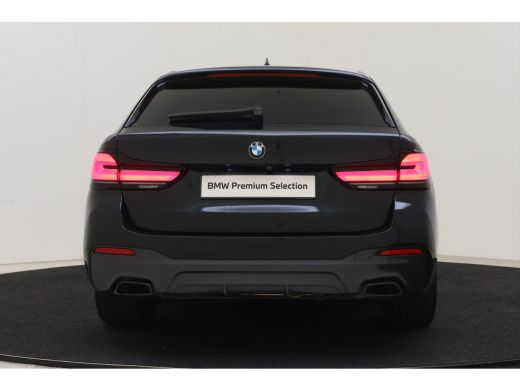 BMW 5 Serie Touring 540i xDrive High Executive M Sport Automaat / Trekhaak / Sportstoelen / Achteruitrijcamer... ActivLease financial lease