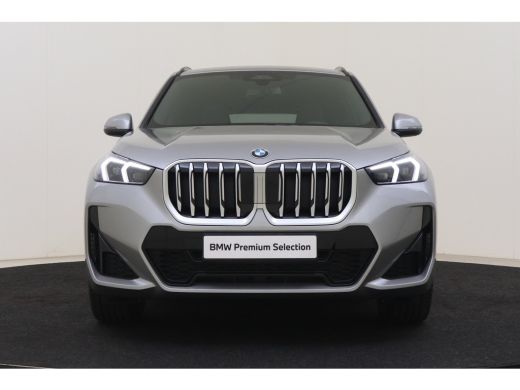 BMW X1 sDrive18i M Sport Automaat / Trekhaak / Sportstoelen / Achteruitrijcamera / M Adaptief onderstel ... ActivLease financial lease