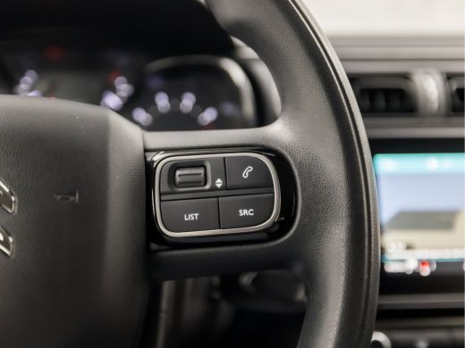 Citroën C3 1.2 PureTech S&S Sport (APPLE CARPLAY, GROOT NAVI, TREKHAAK, GETINT GLAS, SPORTSTOELEN, LM VELGEN... ActivLease financial lease