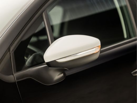 Citroën C3 1.2 PureTech S&S Sport (APPLE CARPLAY, GROOT NAVI, TREKHAAK, GETINT GLAS, SPORTSTOELEN, LM VELGEN... ActivLease financial lease