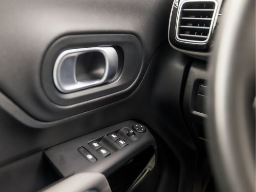 Citroën C5 Aircross 1.2 PureTech Sport Automaat (PANORAMADAK, APPLE CARPLAY, GROOT NAVI, 360 CAMERA, LEDER, SPORTSTOE... ActivLease financial lease