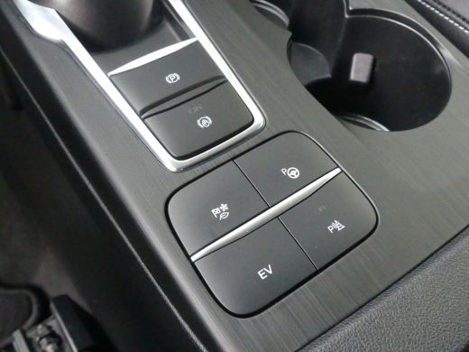 Ford Kuga 2.5 PHEV 225PK Titanium X | TREKHAAK | ADAPTIVE CRUISE | DODEHOEKDETECTIE | CAMERA | ELEKTRISCHE ... ActivLease financial lease