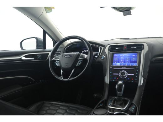 Ford Mondeo Wagon 2.0 IVCT HEV Vignale BOMVOL! Leder, Trekhaak, Climate, ActivLease financial lease