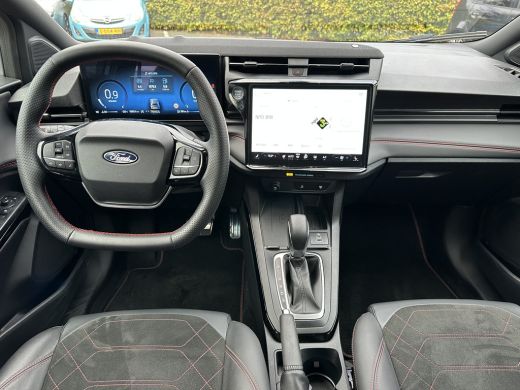 Ford Puma 1.0 125PK Hybrid ST-Line X AUTOMAAT | TREKHAAK AFNEEMBAAR| STOEL-, STUUR- EN VOORRUITVERWARMING| ... ActivLease financial lease