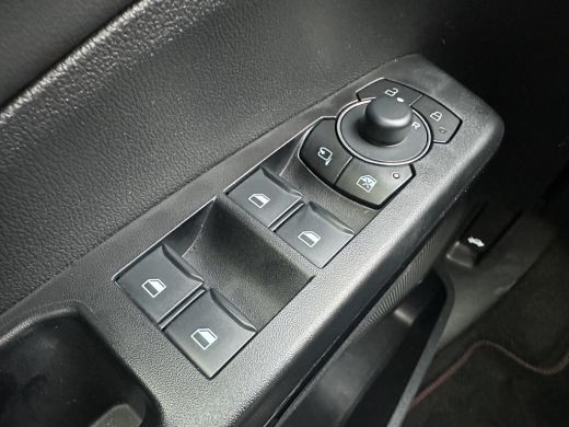 Ford Puma 1.0 125PK Hybrid ST-Line X AUTOMAAT | TREKHAAK AFNEEMBAAR| STOEL-, STUUR- EN VOORRUITVERWARMING| ... ActivLease financial lease